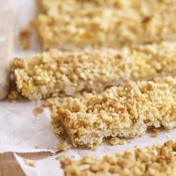 Apple Crumb Breakfast Bars