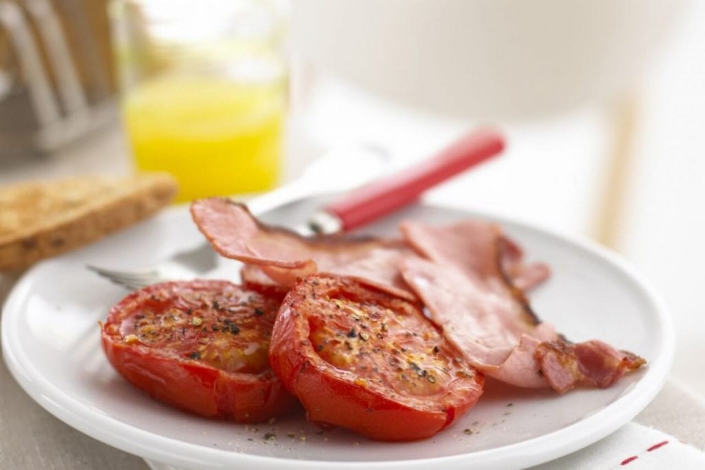 Tomatoes and bacon