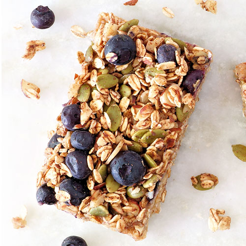 Read more about the article Blueberry, Almond & Orange Zest Breakfast Bar